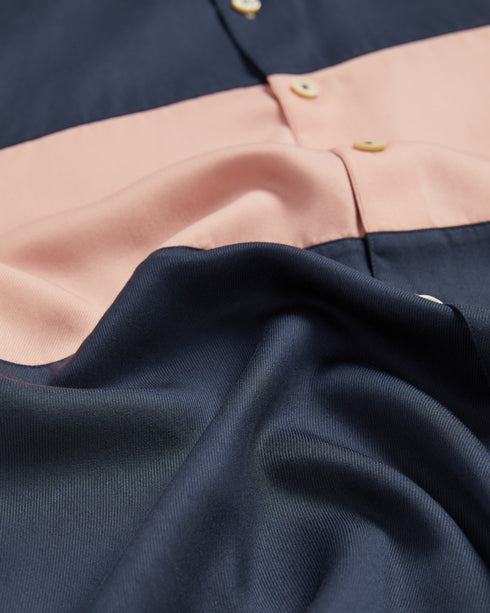 <P><Span Style="Text-Decoration: Underline;">Ss Colour Block Shirt</Span></P>
<Div>
<P>Keep Things Cool And Casual With Th...